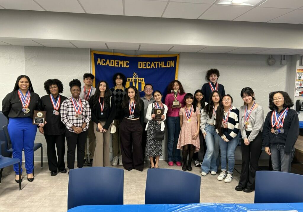 Seen here at the New Jersey State Awards Dinner, Hackensack High School finished Third Place overall 
and First Place in the large school division. 