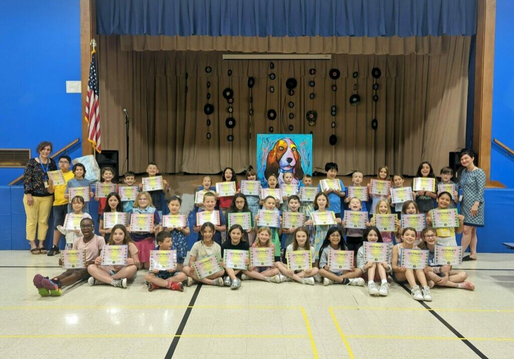 A special ceremony at the end of the school year honored participants with certificates, acknowledging their embrace of multiculturalism and multilingualism.